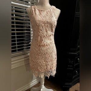 Off white/very light pink dress